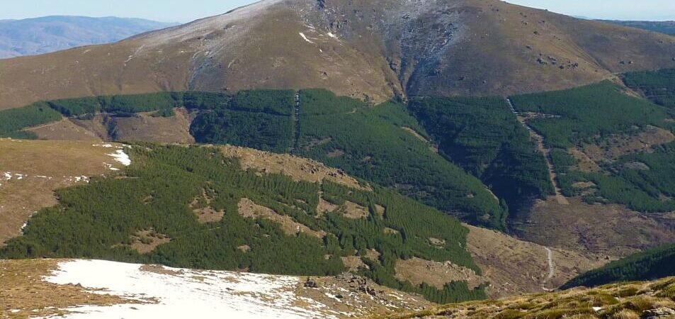 Ascenso al Chullo: El Techo de Almería – Una Aventura en la Sierra