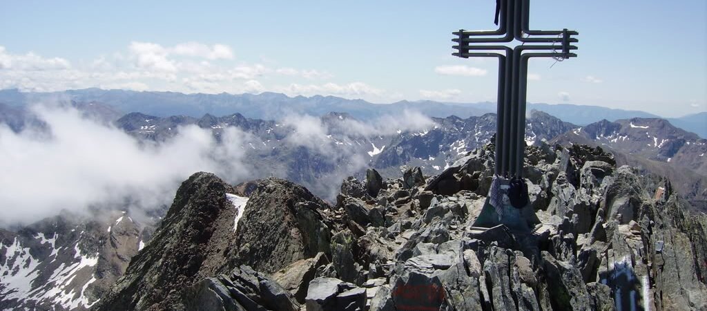 Pica d’Estats: Un Desafío en el Corazón de los Pirineos
