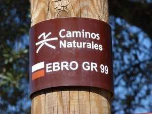 Título: GR-99: Sigue el Curso del Ebro en una Aventura Inolvidable