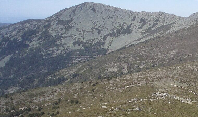 Majada Pielera: Un Tesoro Escondido en el Corazón de la Sierra de Guadarrama