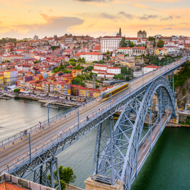 El Camino Portugués desde Oporto: Una Aventura Costera y Espiritual hacia Santiago 1 El Camino Portugués desde Oporto: Una Aventura Costera y Espiritual hacia Santiago