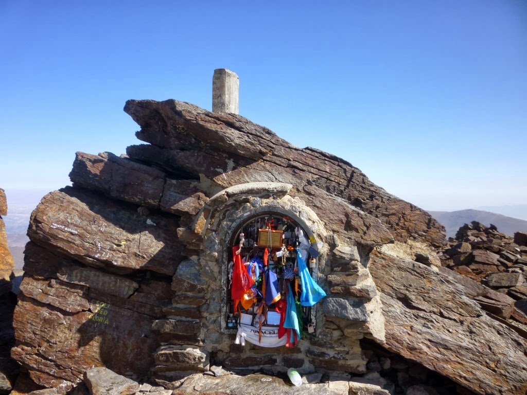 Mulhacén Conquistando el Techo de la Península: Aventura de 3 Días a la Magia de Sierra Nevada